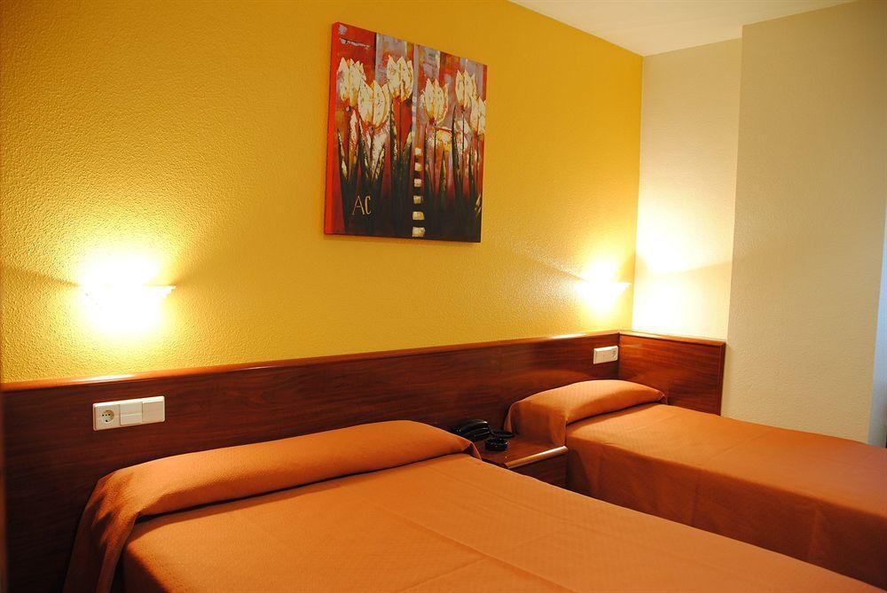 Hotel Playa Poniente Gijón Eksteriør billede