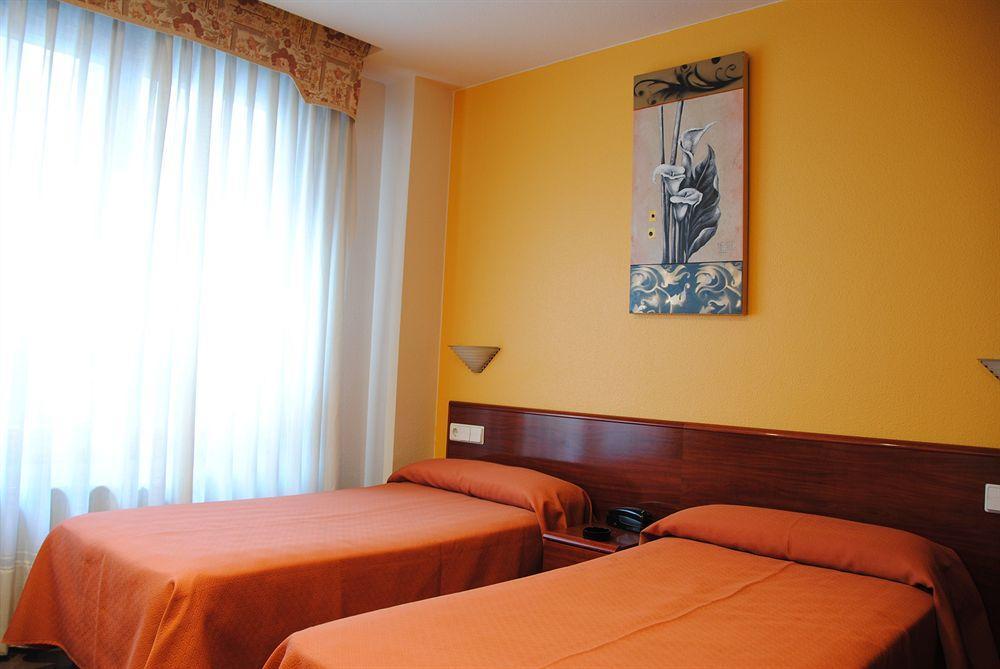 Hotel Playa Poniente Gijón Eksteriør billede
