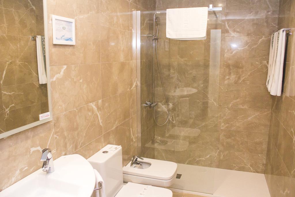 Hotel Playa Poniente Gijón Eksteriør billede