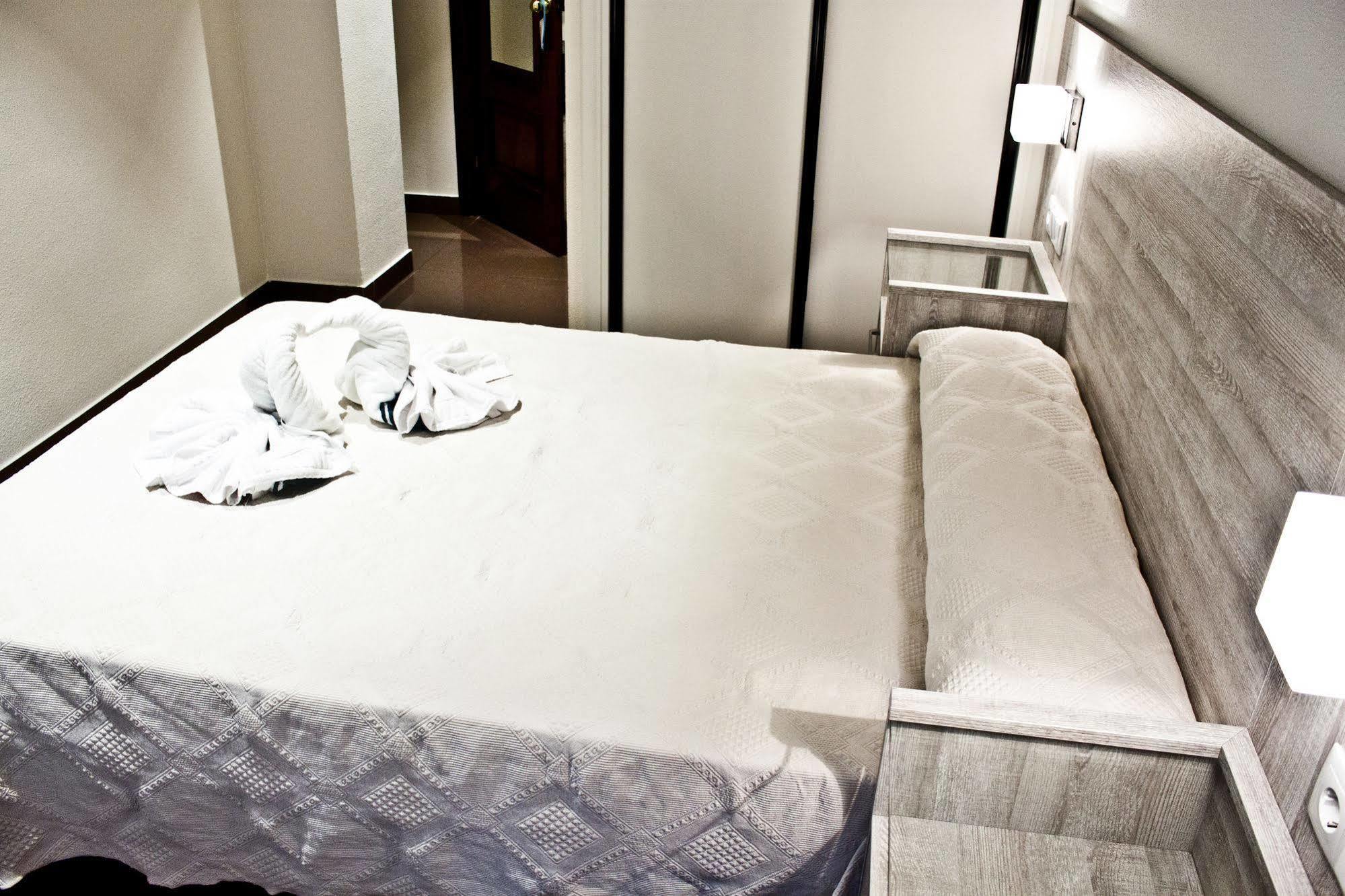 Hotel Playa Poniente Gijón Eksteriør billede