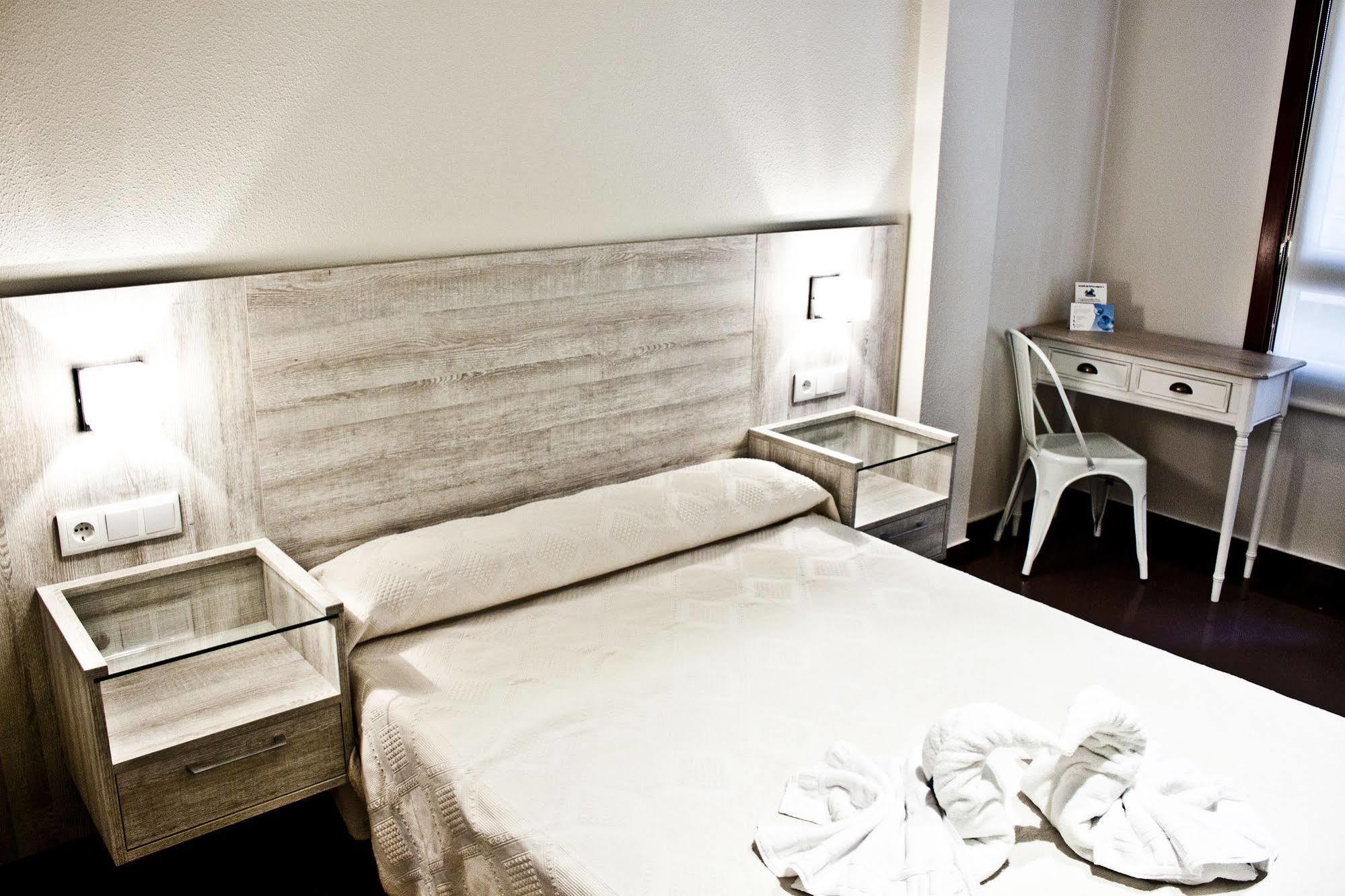 Hotel Playa Poniente Gijón Eksteriør billede